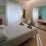 Bed & Breakfast Bed Bike Breakfast Al Centro Di 4*