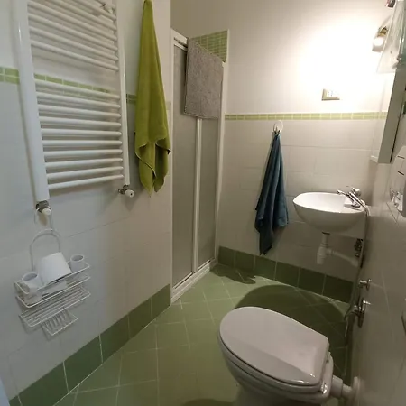 Bed Bike Breakfast Al Centro Di 4*