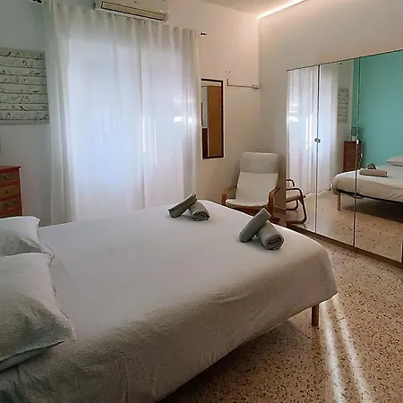 فندق مبيت وإفطار Bed Bike Breakfast Al Centro Di 4*