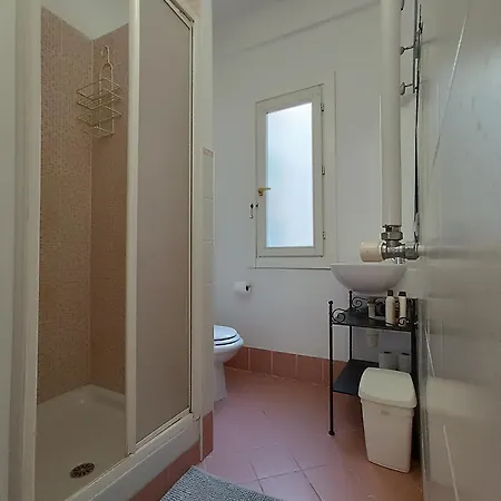 فندق مبيت وإفطار Bed Bike Breakfast Al Centro Di